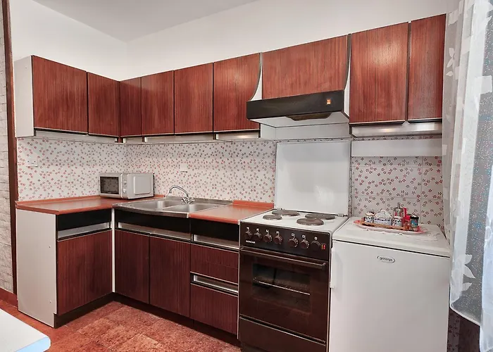 Vesna Pjescana Uvala