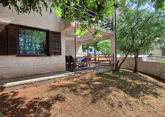 Vesna * Pjescana Uvala